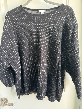 Black Knit Stitch-Pattern Pullover Top